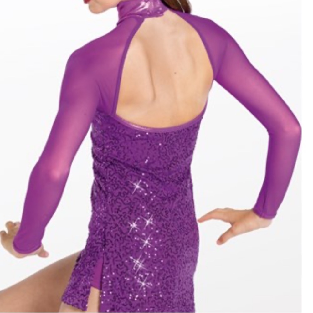 Sequin Performance Shift Dress
D9614
Balera Performance - Dancewearsolutions.com - Picture 5 of 9